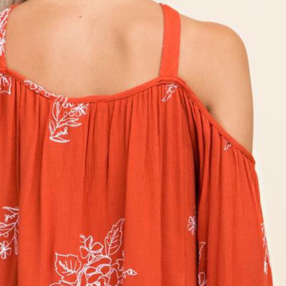 Naomi Cold Shoulder Top - Picture 3 of 3